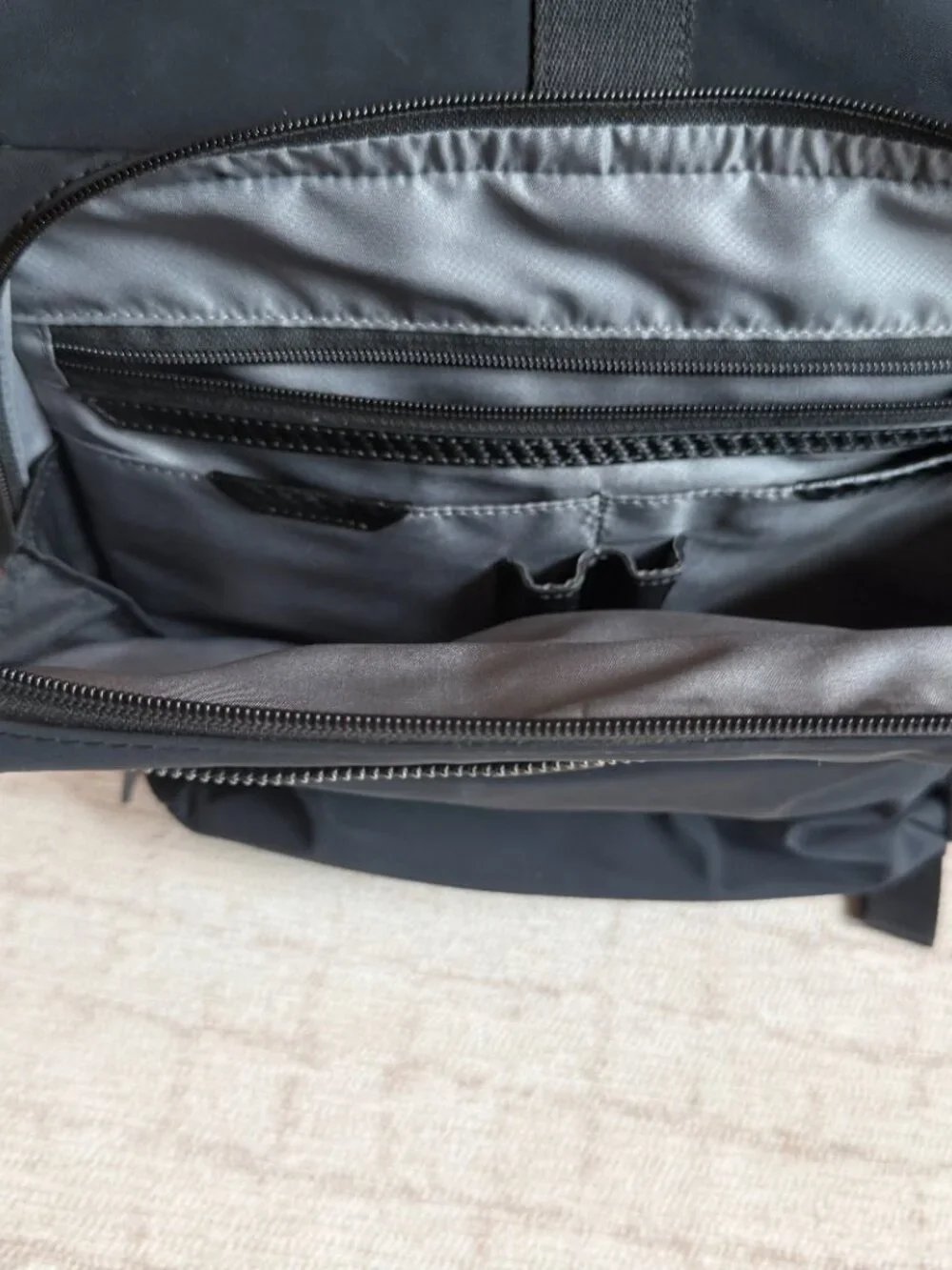 Tumi HAMDEN ROLL TOP 18.5” Laptop Backpack - BLACK & CARBON FIBER